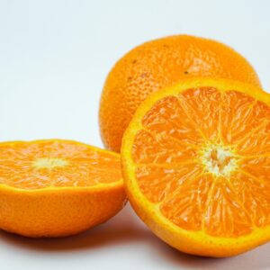 Naranjas ecológicas listas para recolectar en temporada